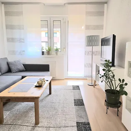 Apartment Schoenes In *